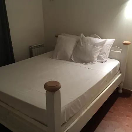 Place Des Lices Tropez * Сен-Тропе