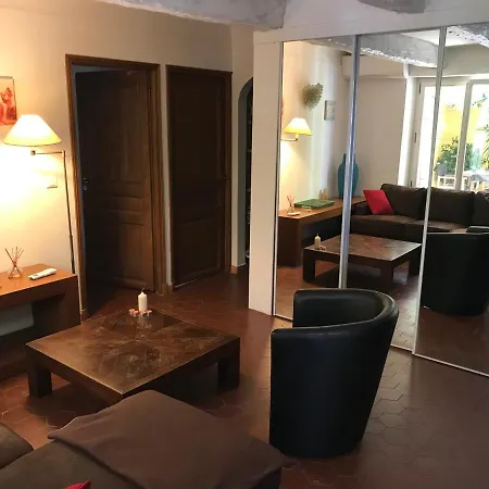 Place Des Lices Tropez Апартаменти