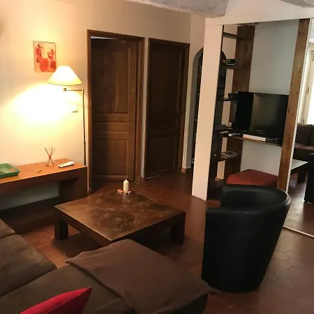 Place Des Lices Tropez Апартаменти *